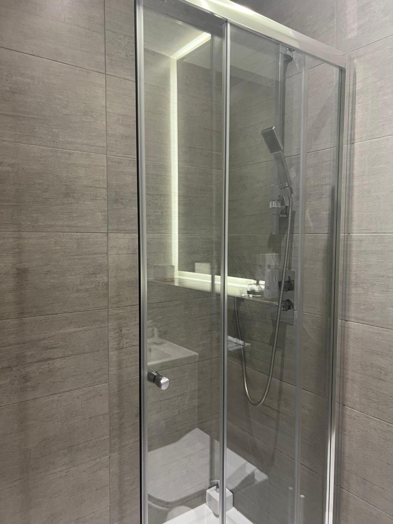 Luxurious Short Stay Flat In Milton Keynes Buitenkant foto