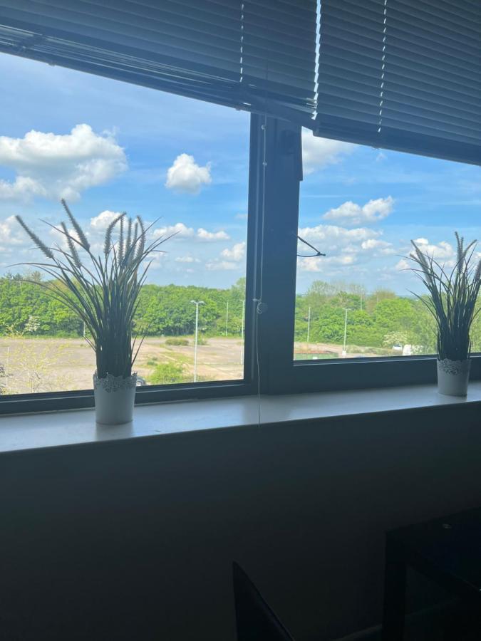 Luxurious Short Stay Flat In Milton Keynes Buitenkant foto